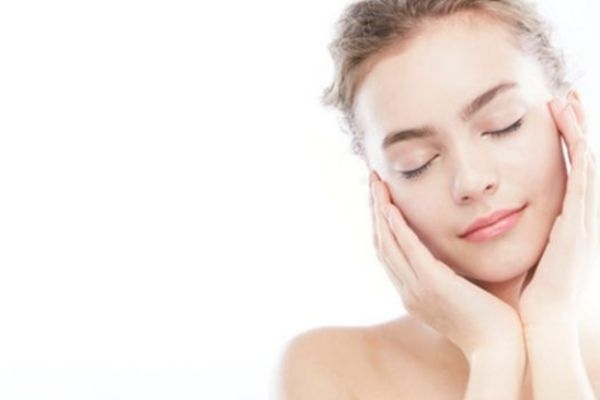 潔容霜的功效 潔容霜和洗面奶區(qū)別 潔容霜的功效 潔容霜和洗面奶區(qū)別