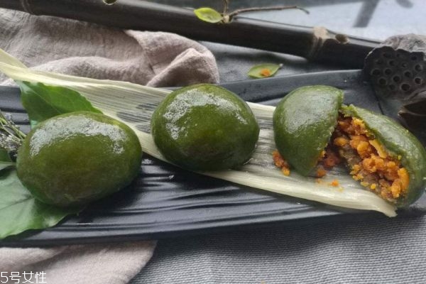 青團(tuán)餡料有哪些 自制青團(tuán)的做法 青團(tuán)餡料有哪些 自制青團(tuán)的做法