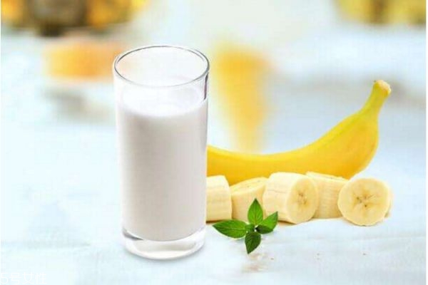 純牛奶面膜的做法 牛奶面膜適合肌膚 純牛奶面膜的做法 牛奶面膜適合肌膚