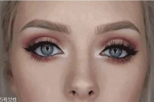 夏天脫妝怎么辦 夏天化妝不脫妝小技巧 夏天脫妝怎么辦 夏天化妝不脫妝小技巧