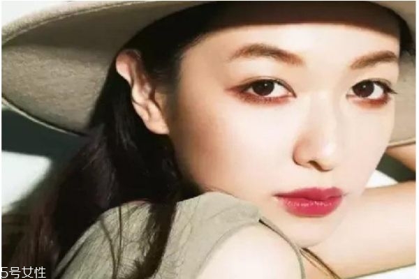 夏天脫妝怎么辦 夏天化妝不脫妝小技巧 夏天脫妝怎么辦 夏天化妝不脫妝小技巧