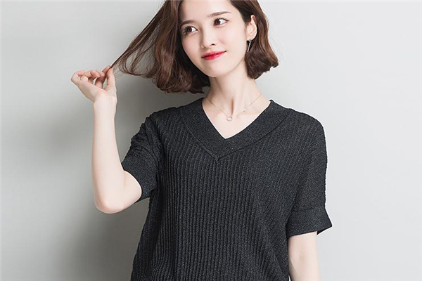 冰絲針織衫夏天穿熱嗎 面料非常涼爽 冰絲針織衫夏天穿熱嗎 面料非常涼爽