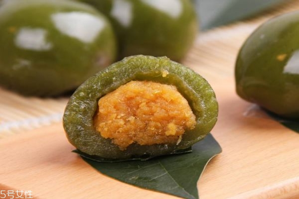 青團怎么做 網(wǎng)紅青團的做法 青團怎么做 網(wǎng)紅青團的做法