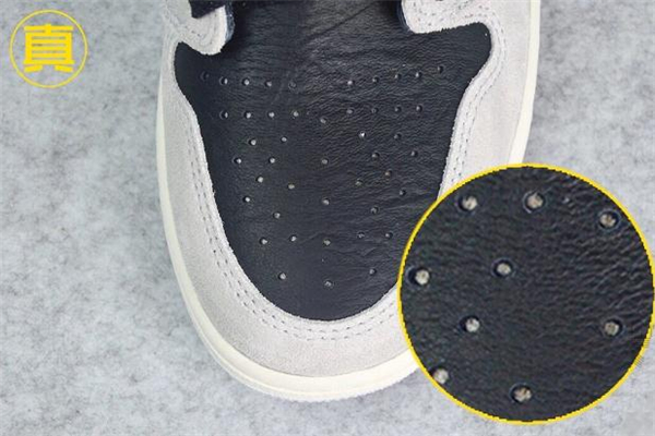 aj1灰麂皮字幕標(biāo)語真假 aj1灰麂皮真假對(duì)比 aj1灰麂皮字幕標(biāo)語真假 aj1灰麂皮真假對(duì)比