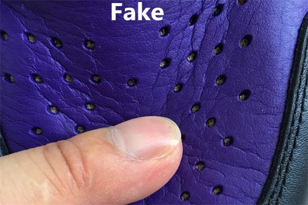 aj1黑紫腳趾真假對比 堅決抵制假貨 aj1黑紫腳趾真假對比 堅決抵制假貨