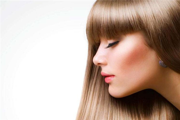 冬天掉頭發(fā)厲害怎么辦 頭皮按摩拯救你 冬天掉頭發(fā)厲害怎么辦 頭皮按摩拯救你