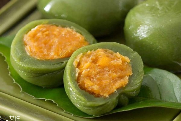 蒸青團(tuán)子多長(zhǎng)時(shí)間 制作青團(tuán)的注意事項(xiàng) 蒸青團(tuán)子多長(zhǎng)時(shí)間 制作青團(tuán)的注意事項(xiàng)