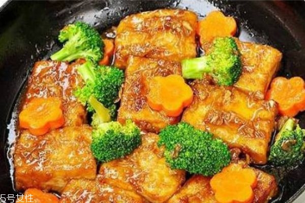 怎么做豆腐好吃又簡(jiǎn)單 家常豆腐的做法 怎么做豆腐好吃又簡(jiǎn)單 家常豆腐的做法