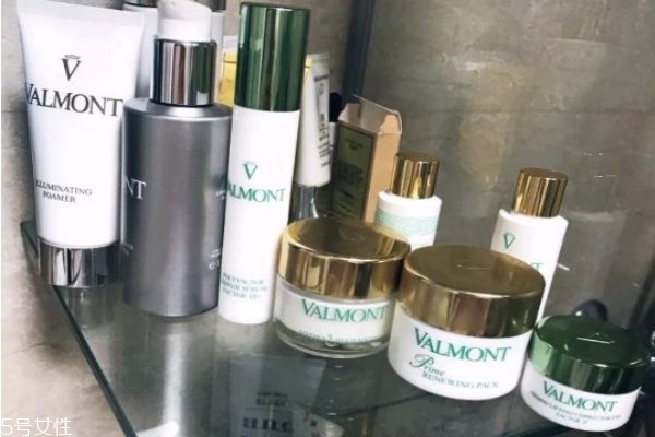 25歲用什么精華液好 適合25歲左右的精華 25歲用什么精華液好 適合25歲左右的精華