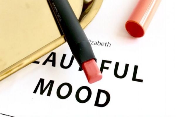 菲詩(shī)小鋪唇膏筆多少錢 the face shop水漾迷霧唇膏筆 菲詩(shī)小鋪唇膏筆多少錢 the face shop水漾迷霧唇膏筆