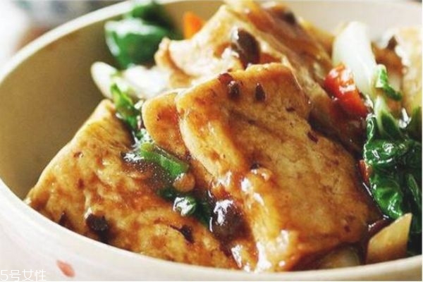 怎么做豆腐好吃又簡(jiǎn)單 家常豆腐的做法 怎么做豆腐好吃又簡(jiǎn)單 家常豆腐的做法