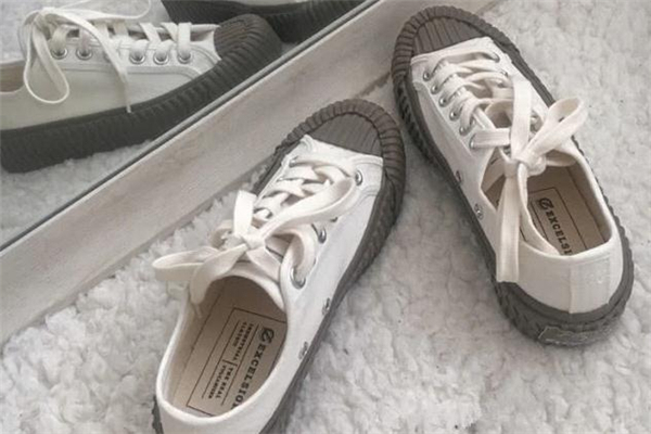 excelsior餅干鞋和匡威哪個(gè)好 帆布鞋品牌對(duì)比 excelsior餅干鞋和匡威哪個(gè)好 帆布鞋品牌對(duì)比