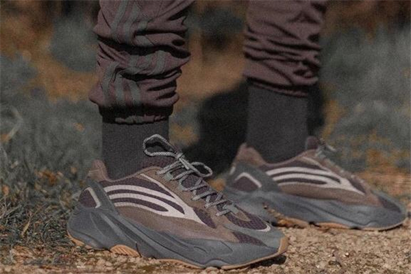 yeezy 700 v2 geode貨量 椰子700geode配色貨量詳情 yeezy 700 v2 geode貨量 椰子700geode配色貨量詳情