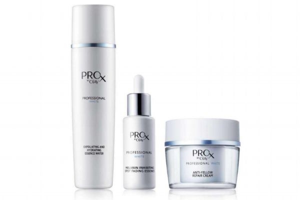 精華液能涂眼部嗎 精華液能不能涂眼部周圍 精華液能涂眼部嗎 精華液能不能涂眼部周圍