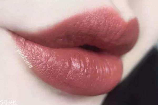 奶茶裸色口紅哪個(gè)牌子好看 什么牌子的奶茶色口紅好看 奶茶裸色口紅哪個(gè)牌子好看 什么牌子的奶茶色口紅好看