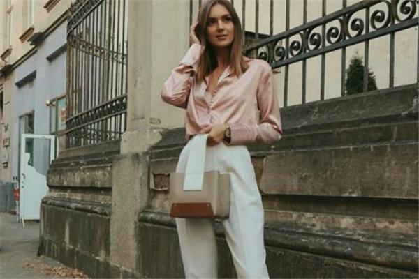 藕粉色是什么顏色 高級溫柔少女色 藕粉色是什么顏色 高級溫柔少女色