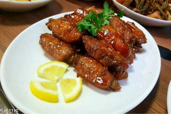 美味的可樂(lè)雞翅制作全過(guò)程方法