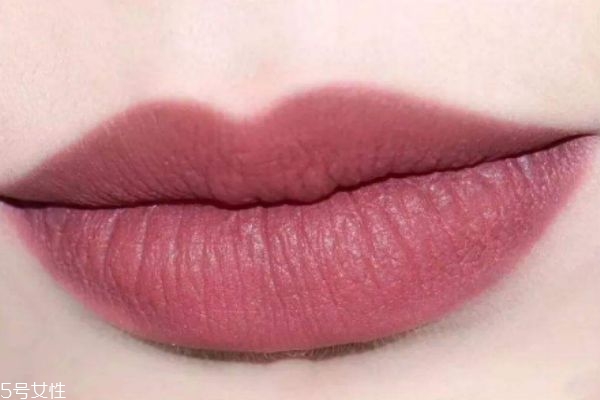 奶茶裸色口紅哪個(gè)牌子好看 什么牌子的奶茶色口紅好看 奶茶裸色口紅哪個(gè)牌子好看 什么牌子的奶茶色口紅好看