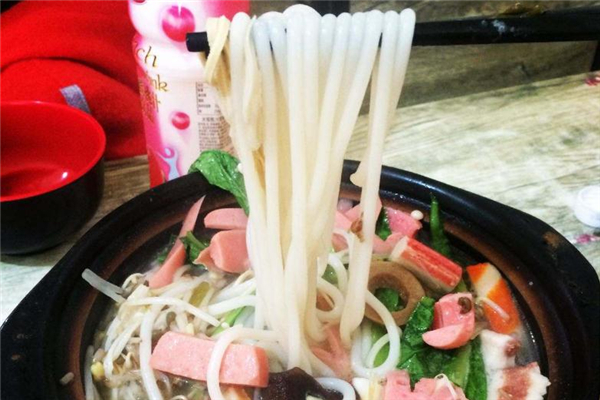 砂鍋米線熱量高嗎 不宜經(jīng)常吃 砂鍋米線熱量高嗎 不宜經(jīng)常吃