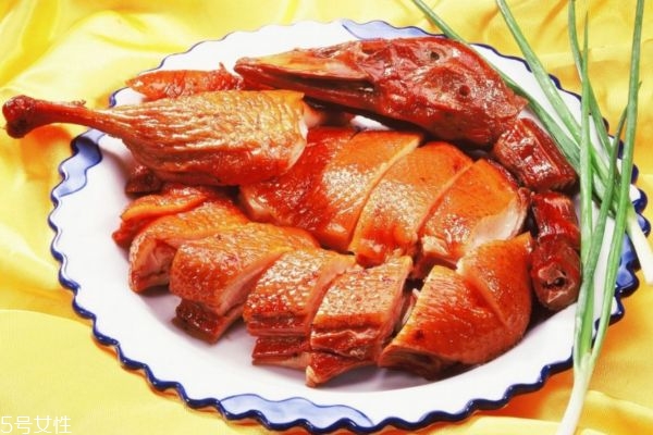 孕婦能吃鴨肉嗎 孕婦吃鴨的注意事項 孕婦能吃鴨肉嗎 孕婦吃鴨的注意事項