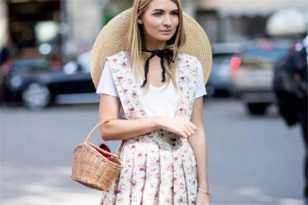 太瘦的女生怎么穿衣服 太瘦的女生穿搭技巧