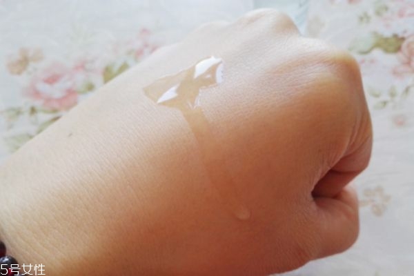 茱莉蔻精華水好用嗎 茱莉蔻精華水成分和功效 茱莉蔻精華水好用嗎 茱莉蔻精華水成分和功效