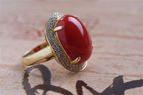 紅珊瑚戒指怎么保養(yǎng) 珊瑚佩戴注意事項 紅珊瑚戒指怎么保養(yǎng) 珊瑚佩戴注意事項