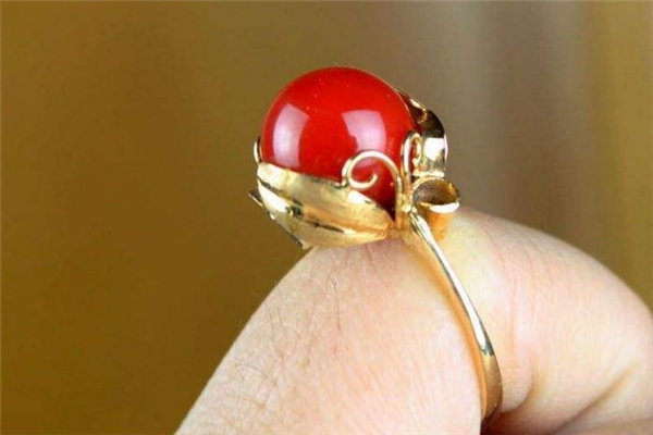 紅珊瑚戒指怎么保養(yǎng) 珊瑚佩戴注意事項 紅珊瑚戒指怎么保養(yǎng) 珊瑚佩戴注意事項