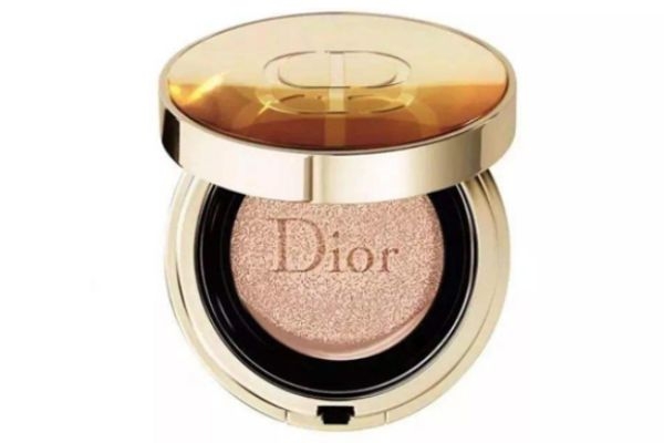 先打氣墊還是粉底 先用粉底還是先用氣墊 先打氣墊還是粉底 先用粉底還是先用氣墊