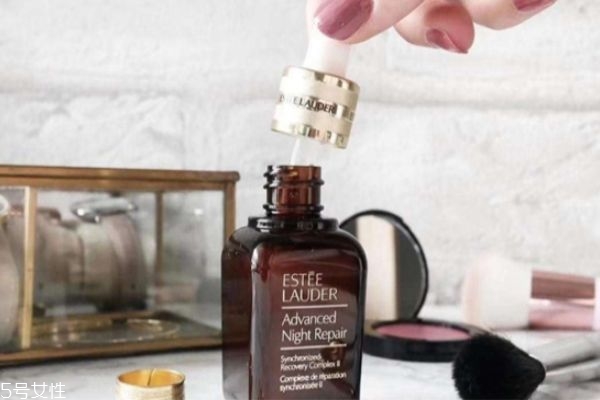 小棕瓶精華一次用幾滴 小棕瓶的用法 小棕瓶精華一次用幾滴 小棕瓶的用法
