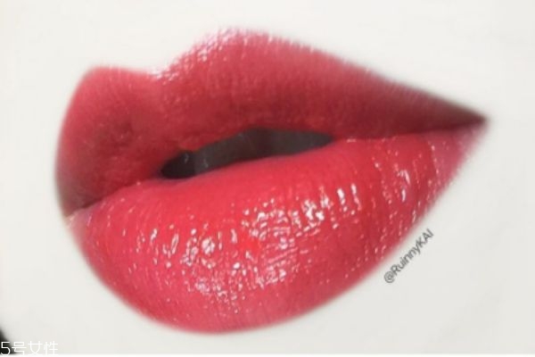 秋季顯氣色的口紅有哪些 絲絨啞光質(zhì)地口紅推薦 秋季顯氣色的口紅有哪些 絲絨啞光質(zhì)地口紅推薦