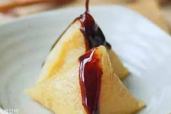 一歲寶寶能吃粽子嗎 建議少吃 一歲寶寶能吃粽子嗎 建議少吃