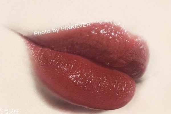 葡萄色系的口紅有哪些 葡萄色口紅適合黃皮嗎 葡萄色系的口紅有哪些 葡萄色口紅適合黃皮嗎