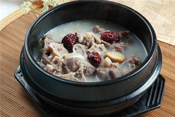 牛尾湯下奶嗎 看個(gè)人體質(zhì) 牛尾湯下奶嗎 看個(gè)人體質(zhì)