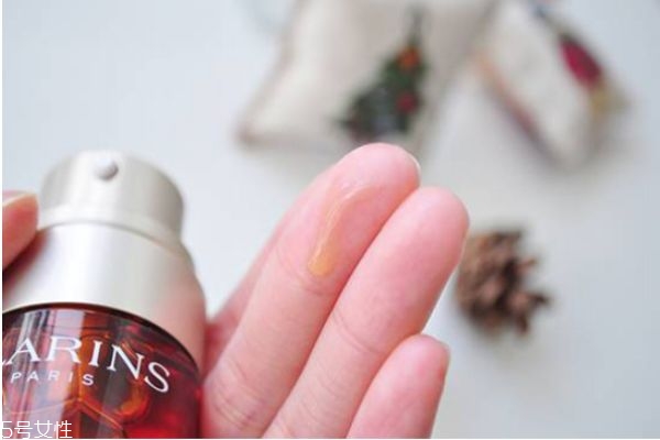 嬌韻詩雙萃精華大小滴怎么選 嬌韻詩黃金雙瓶測評 嬌韻詩雙萃精華大小滴怎么選 嬌韻詩黃金雙瓶測評