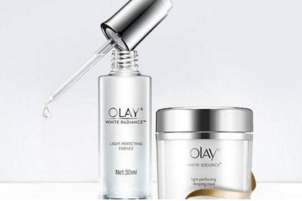 水乳和小白瓶順序 olay小白瓶與水乳順序 水乳和小白瓶順序 olay小白瓶與水乳順序