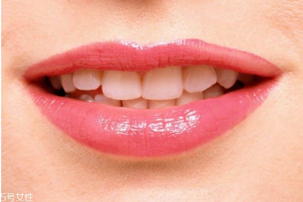 嘴唇干裂怎么辦,小妙招解決 嘴唇干裂怎么辦,小妙招解決