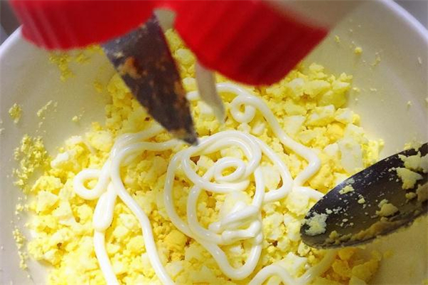 沙拉醬會(huì)長胖嗎 熱量非常高 沙拉醬會(huì)長胖嗎 熱量非常高