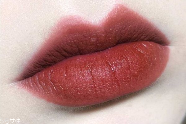 素顏也顯白的口紅有哪些 無敵百搭蜜桃色口紅推薦 素顏也顯白的口紅有哪些 無敵百搭蜜桃色口紅推薦