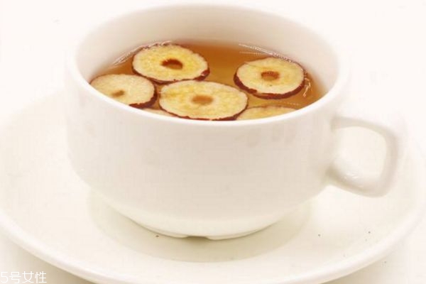 紅棗泡水喝會發(fā)胖嗎 紅棗泡水的誤區(qū) 紅棗泡水喝會發(fā)胖嗎 紅棗泡水的誤區(qū)