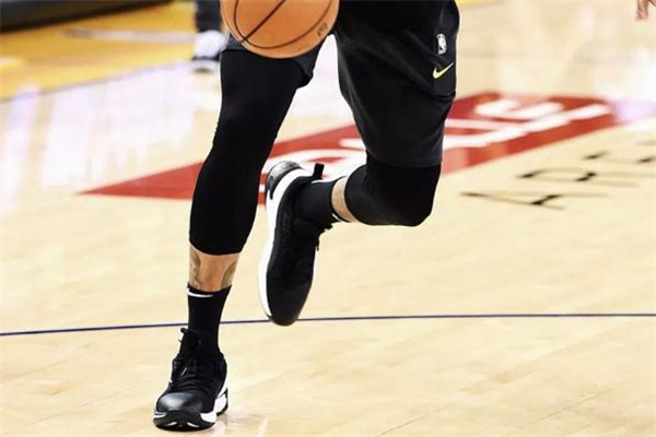 puma uproar實(shí)戰(zhàn)測評 彪馬最新籃球鞋實(shí)戰(zhàn)報告