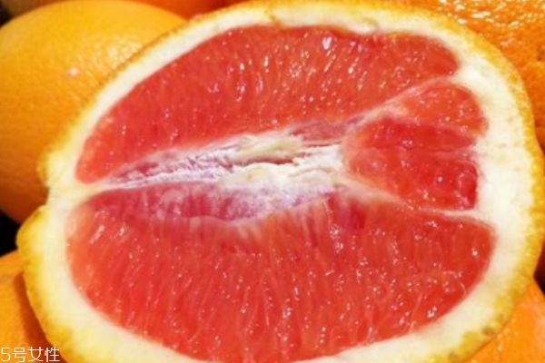 血橙和臍橙的區(qū)別 血橙和臍橙哪個更營養(yǎng) 血橙和臍橙的區(qū)別 血橙和臍橙哪個更營養(yǎng)