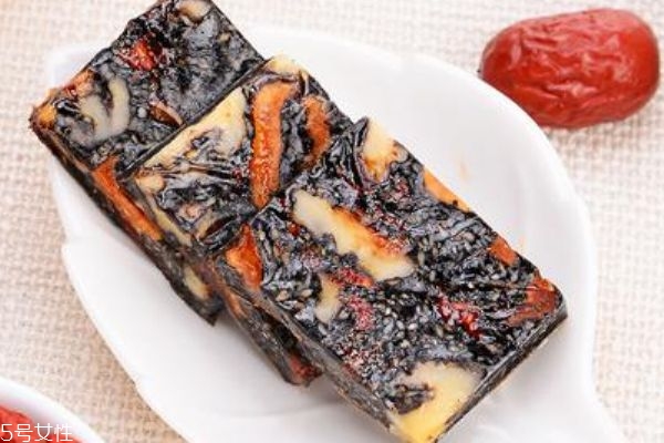 阿膠糕吃多了會(huì)發(fā)胖嗎 攝入要適量 阿膠糕吃多了會(huì)發(fā)胖嗎 攝入要適量