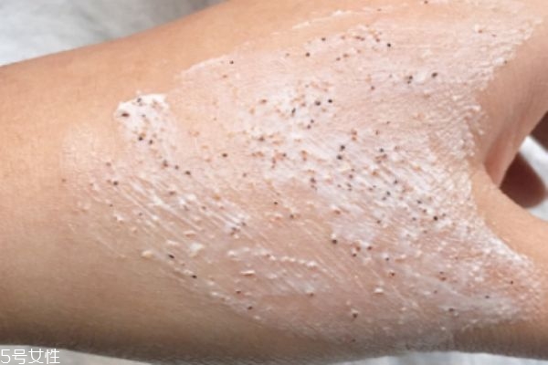 半畝花田磨砂膏可以去雞皮嗎 磨砂膏到底能去雞皮嗎 半畝花田磨砂膏可以去雞皮嗎 磨砂膏到底能去雞皮嗎