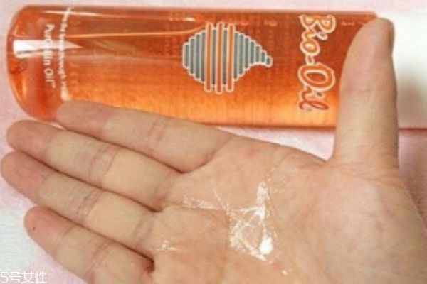 百洛油可以直接上臉嗎 百洛油使用方法 百洛油可以直接上臉嗎 百洛油使用方法