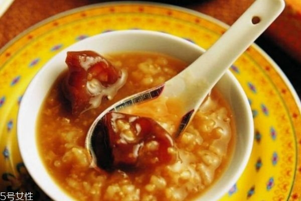 喝粥加什么功效好 喝粥加什么有營(yíng)養(yǎng)