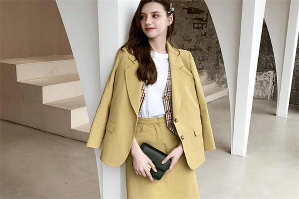 上班族春季穿搭 輕松駕馭職場(chǎng)風(fēng) 上班族春季穿搭 輕松駕馭職場(chǎng)風(fēng)
