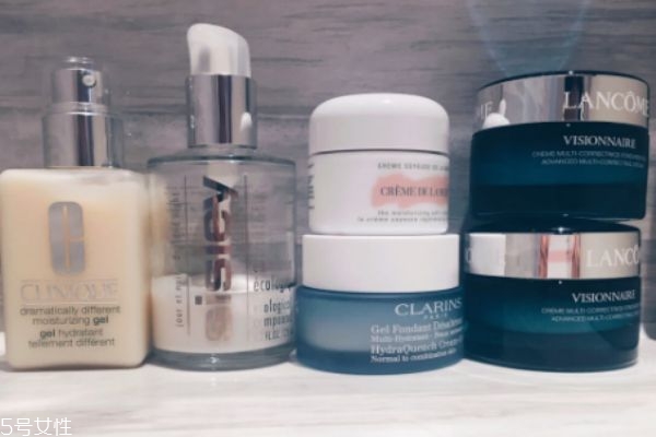 希思黎全能乳液和海藍之謎哪個好 根據(jù)膚質選擇