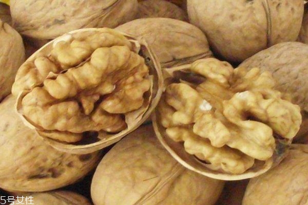 薄皮核桃好吃嗎 薄皮核桃叫什么 薄皮核桃好吃嗎 薄皮核桃叫什么