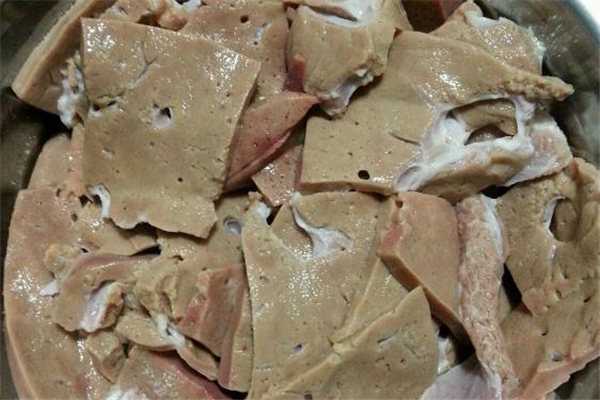 羊肝和豬肝哪個(gè)好 來看詳細(xì)對比